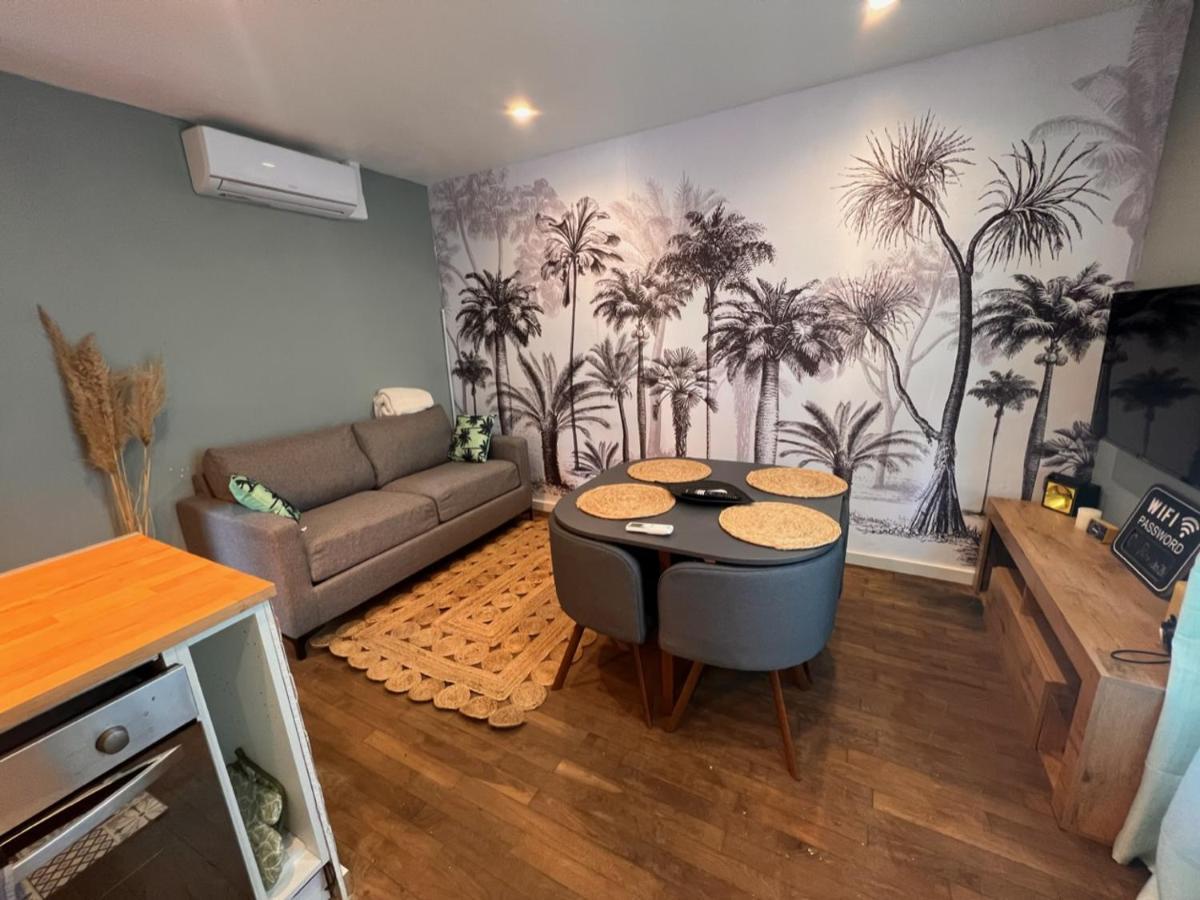 Appartamento T2 Cosy / Quartier Calme / Magasins D'Usine A Proximite Saint-Julien-les-Villas Esterno foto